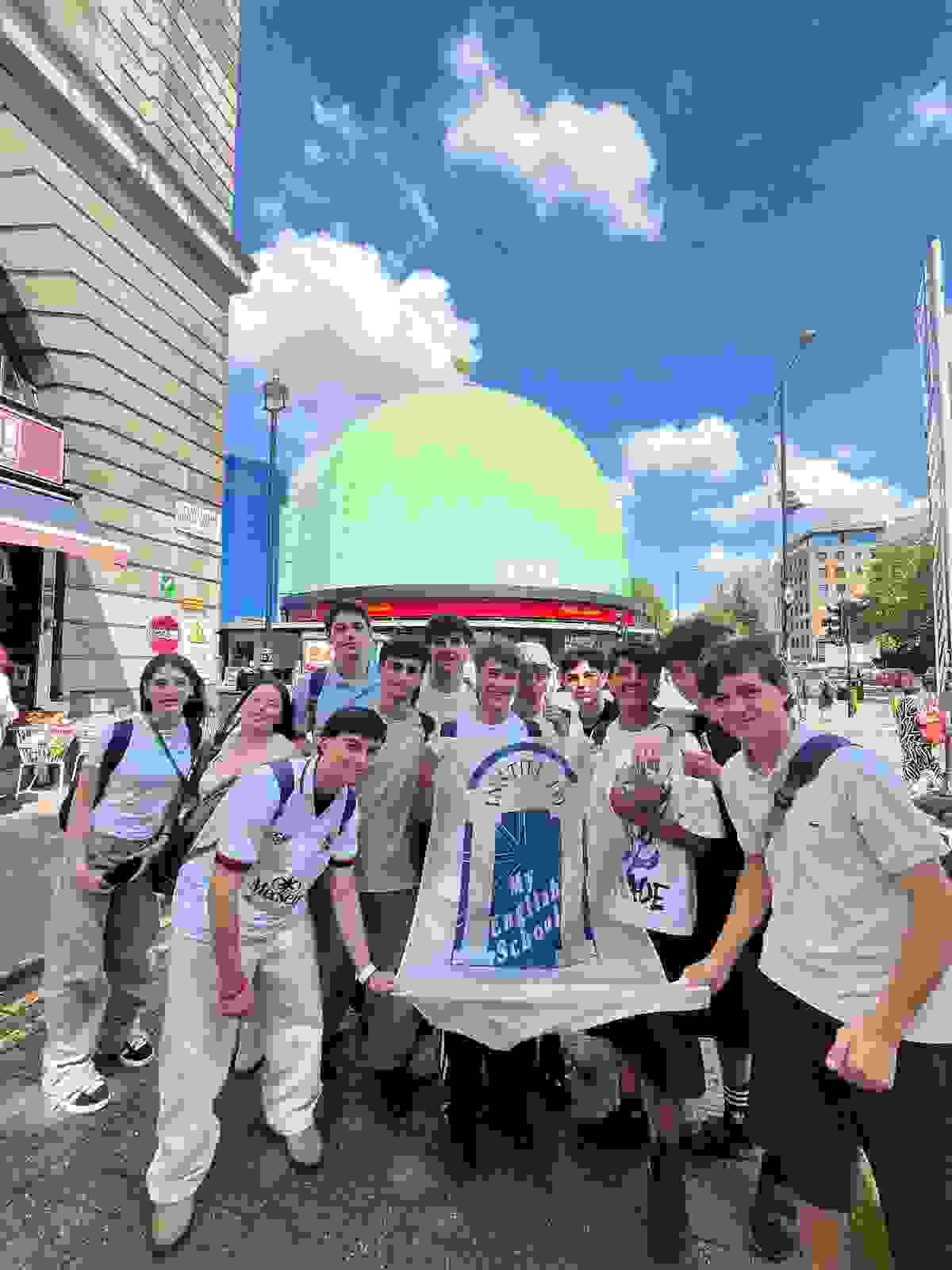broken image
