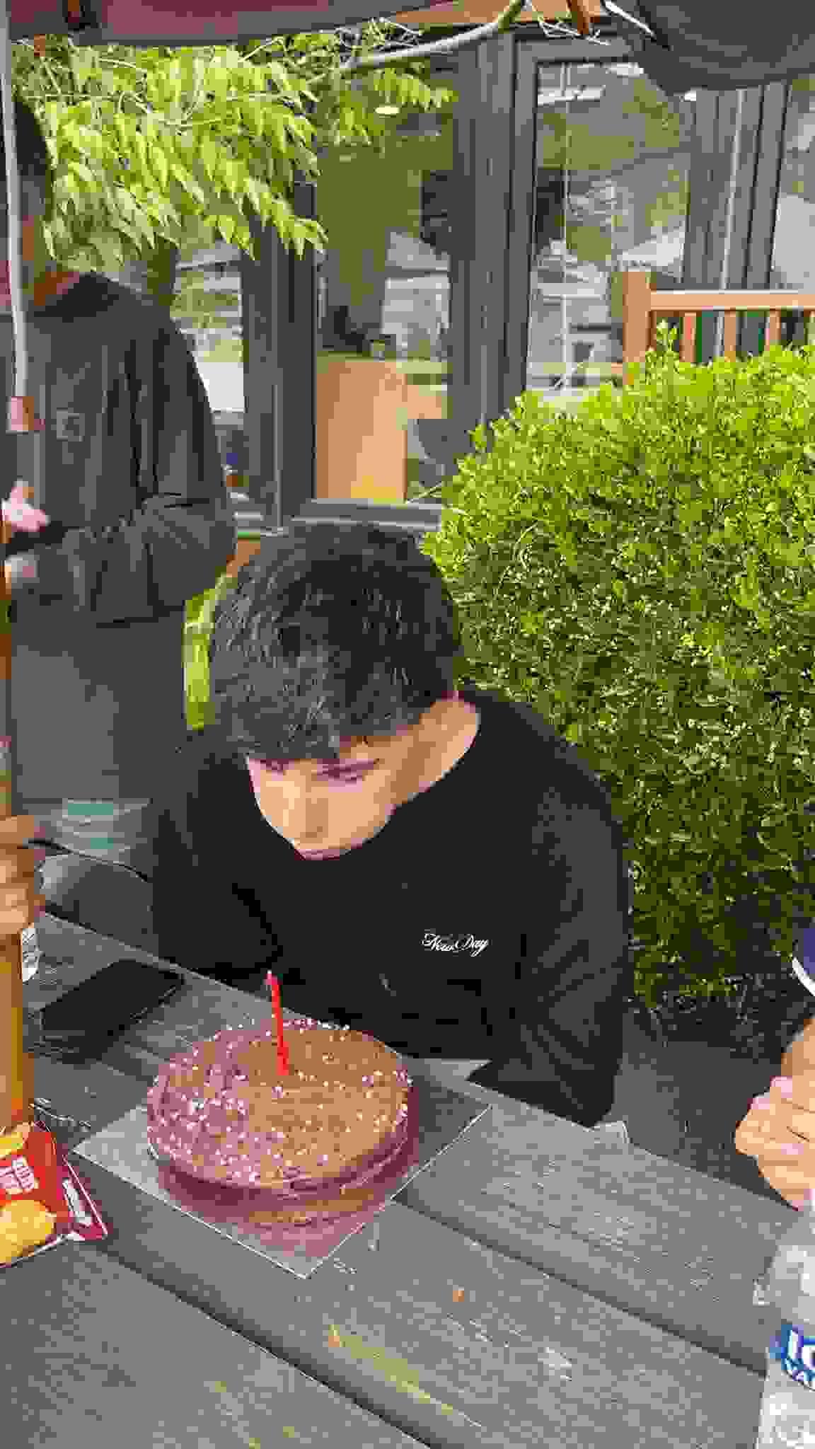 broken image