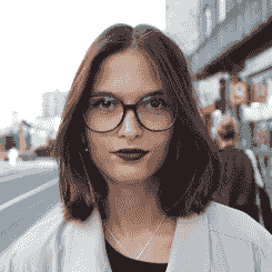 Portrait de Maja MARINOVIC Portrait de Maja MARINOVIC