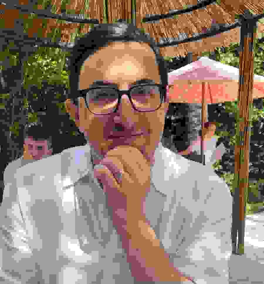 Derek Schemonitz, Owner of Mr. Travel Agent, LLC Derek Schemonitz, Owner of Mr. Travel Agent, LLC