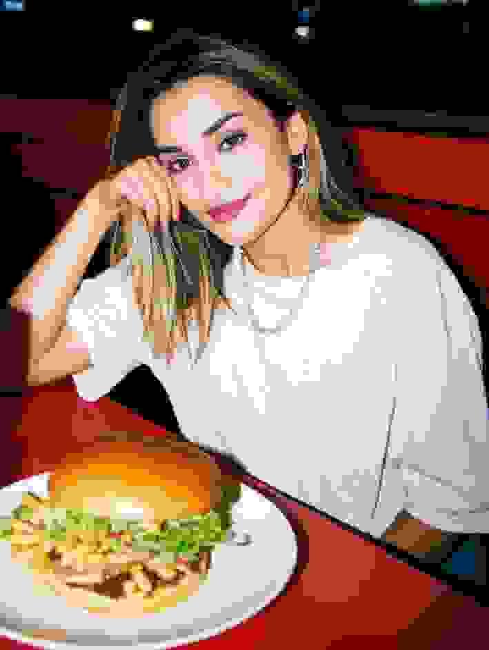 Burger Bliss by EJ for EJblogtv