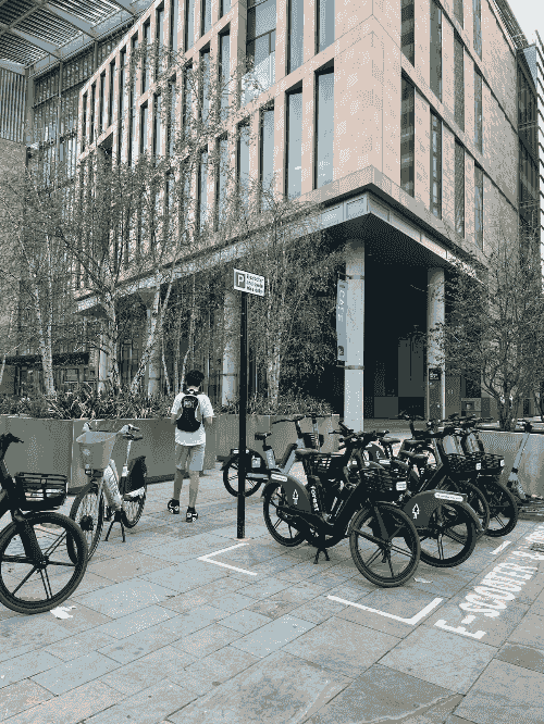 cities step back to dockless systems