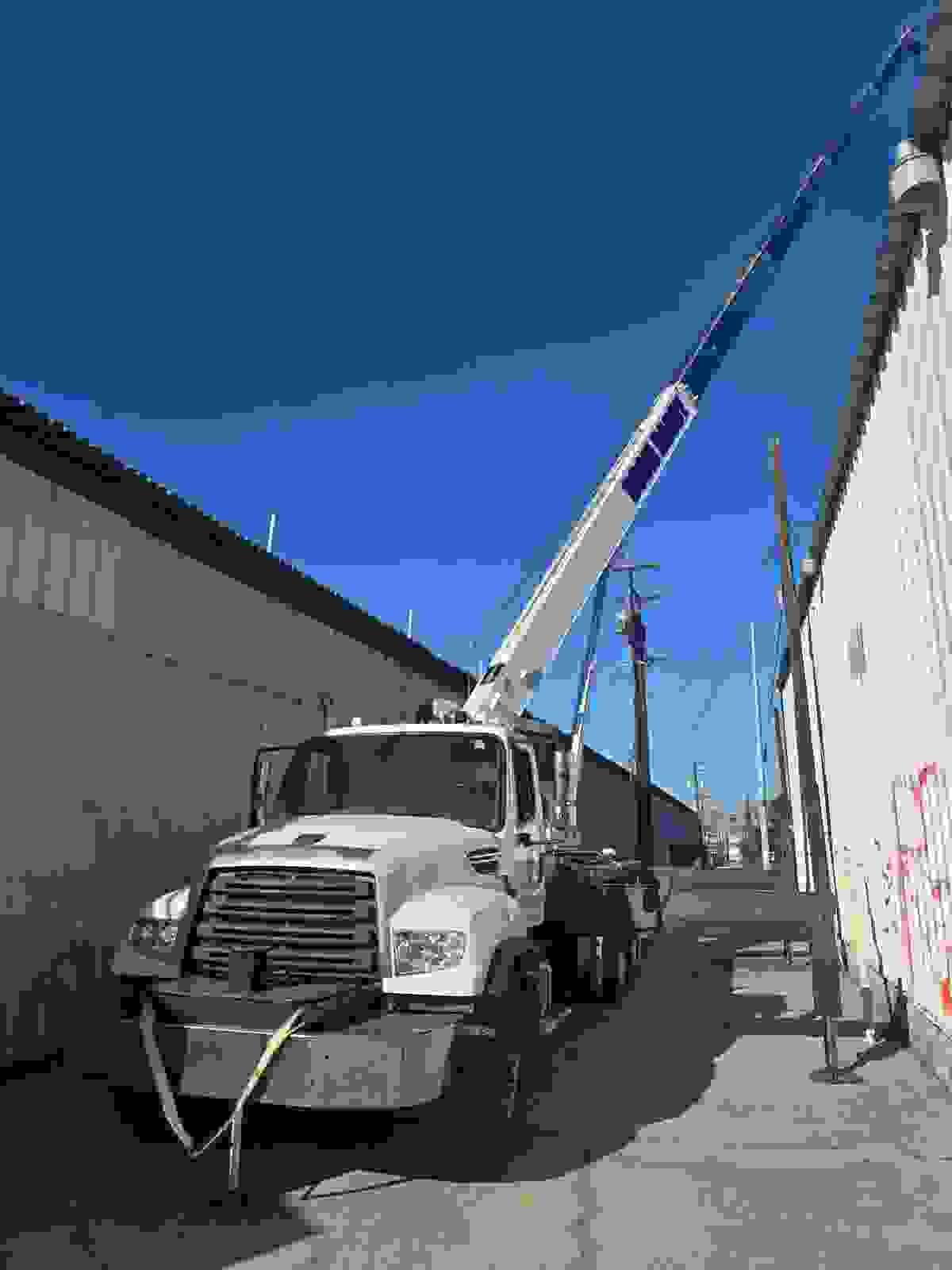 Poles, beams, Commercial AC work, heavy machinery, heavy equipment, generators, statues, columns Poles, beams, Commercial AC work, heavy machinery, heavy equipment, generators, statues, columns