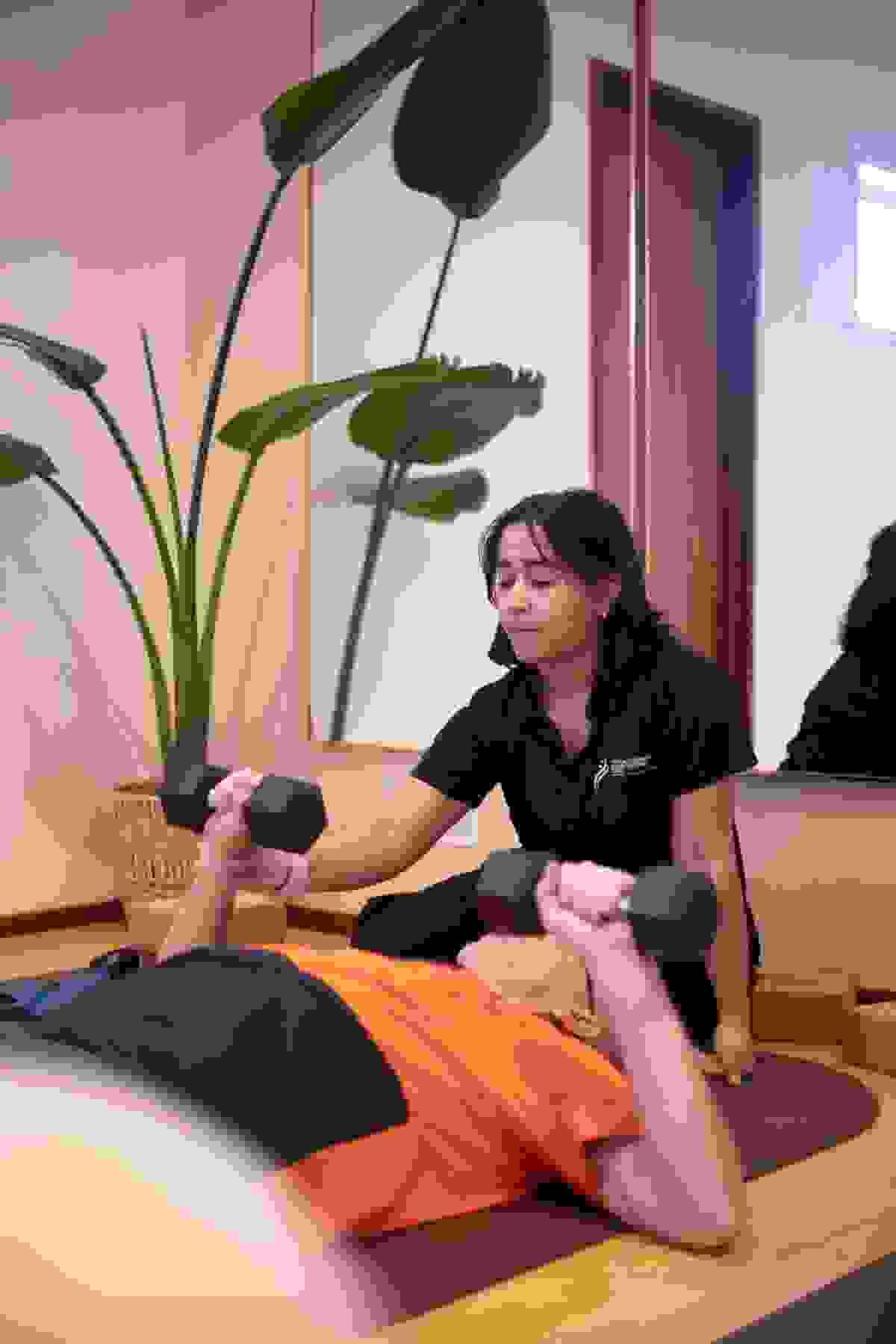 Experience Tailored Physiotherapy Solutions Your Path to Pain-Free Living We help your body stay pain-free, mobile, and functional so you can keep doing what you love. We strive to give every client personalised hands-on treatment & care that addresses their immediate need, as well as long term goals with thorough assessments, treatments and plans that are backed by evidence, all in a comfortable and welcoming environment. We actively educate and influence accountability of our clients and local community through their time in clinic and a variety of content.Gen pop - need treatment for pain, injuries, post surgery needs. Also natural health solution seekers. Experience Tailored Physiotherapy Solutions Your Path to Pain-Free Living We help your body stay pain-free, mobile, and functional so you can keep doing what you love. We strive to give every client personalised hands-on treatment & care that addresses their immediate need, as well as long term goals with thorough assessments, treatments and plans that are backed by evidence, all in a comfortable and welcoming environment. We actively educate and influence accountability of our clients and local community through their time in clinic and a variety of content.Gen pop - need treatment for pain, injuries, post surgery needs. Also natural health solution seekers.