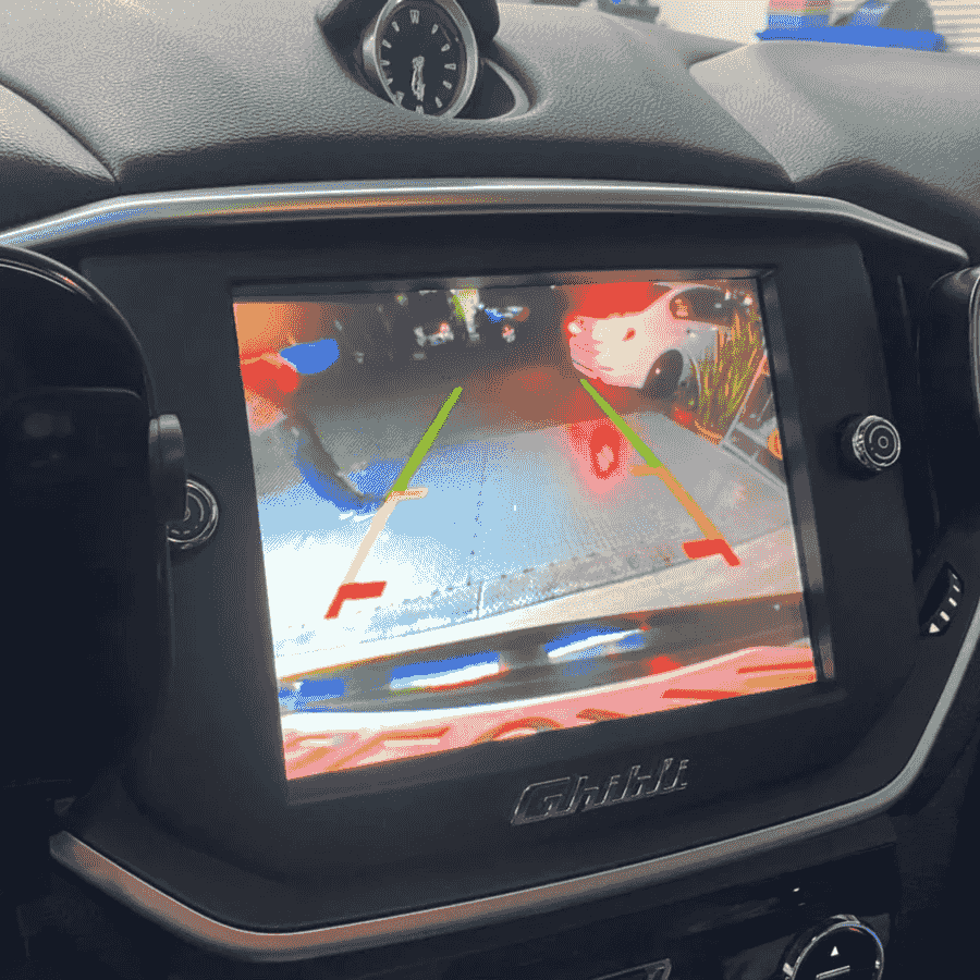 Maserati Ghibli 倒車顯影