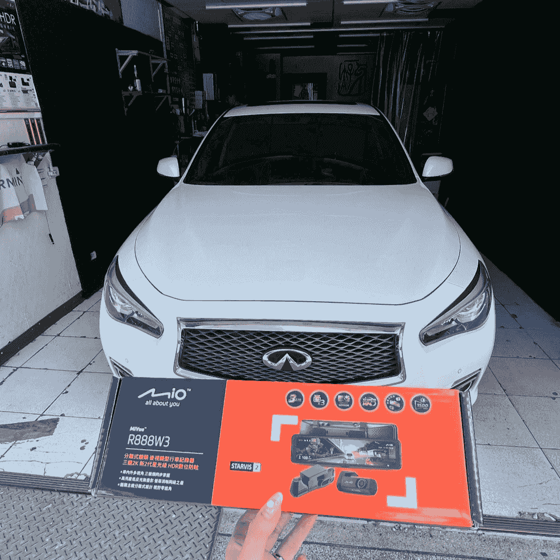 Infiniti Q50 在台北太子牙行車紀錄器專門店安裝MIO R888W3