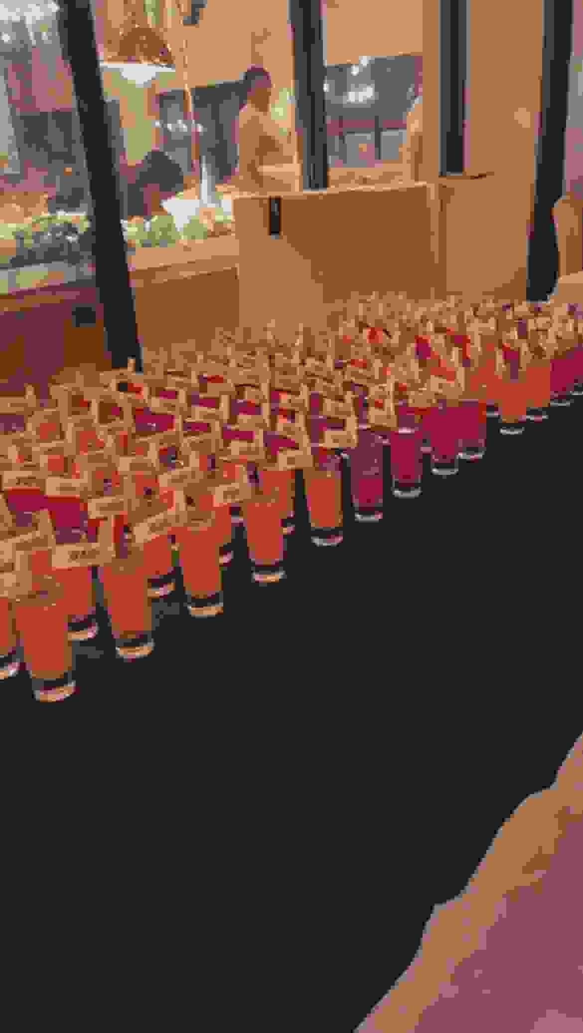 婚禮 Shot 杯簽到 行動酒吧互動設計 婚禮 Shot 杯簽到 行動酒吧互動設計