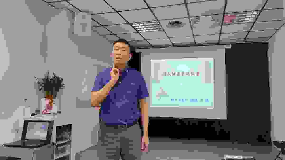 全國防災守護協會內政部立案全國性團體,北中南皆有據點及講師,免費義務性的教育訓練和講習,授課證明,消防大隊,法定年度課程,消防安全、災害危機與應變能力、勞工安全與職業災害、天然災害預防與保命方法、防火防災避難逃生、用電安全哈姆立克.AED .CPR設備實作講解、婦幼安全、兩性平等、性騷擾防範/防暴安全、紓壓解壓、安全防護宣導、民防團與全民國防、校園安全與校園霸凌。 全國防災守護協會內政部立案全國性團體,北中南皆有據點及講師,免費義務性的教育訓練和講習,授課證明,消防大隊,法定年度課程,消防安全、災害危機與應變能力、勞工安全與職業災害、天然災害預防與保命方法、防火防災避難逃生、用電安全哈姆立克.AED .CPR設備實作講解、婦幼安全、兩性平等、性騷擾防範/防暴安全、紓壓解壓、安全防護宣導、民防團與全民國防、校園安全與校園霸凌。