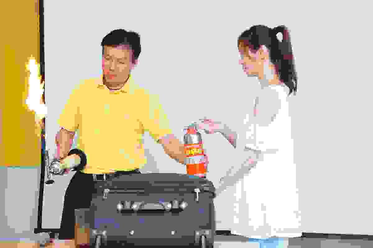 全國防災守護協會內政部立案全國性團體,北中南皆有據點及講師,免費義務性的教育訓練和講習,授課證明,消防大隊,法定年度課程,消防安全、災害危機與應變能力、勞工安全與職業災害、天然災害預防與保命方法、防火防災避難逃生、用電安全哈姆立克.AED .CPR設備實作講解、婦幼安全、兩性平等、性騷擾防範/防暴安全、紓壓解壓、安全防護宣導、民防團與全民國防、校園安全與校園霸凌。 全國防災守護協會內政部立案全國性團體,北中南皆有據點及講師,免費義務性的教育訓練和講習,授課證明,消防大隊,法定年度課程,消防安全、災害危機與應變能力、勞工安全與職業災害、天然災害預防與保命方法、防火防災避難逃生、用電安全哈姆立克.AED .CPR設備實作講解、婦幼安全、兩性平等、性騷擾防範/防暴安全、紓壓解壓、安全防護宣導、民防團與全民國防、校園安全與校園霸凌。