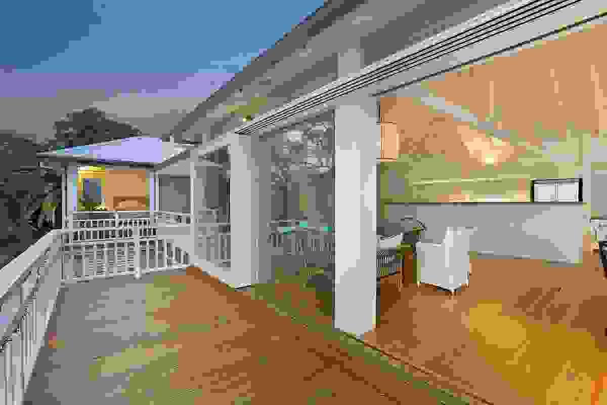 Commercial Deck Builder Euless Texas