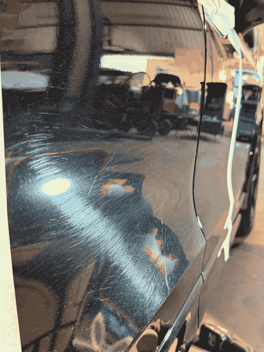 Hologrammes et défauts de vernis automobile avant correction et polissage CARSAFE Hologrammes et défauts de vernis automobile avant correction et polissage CARSAFE