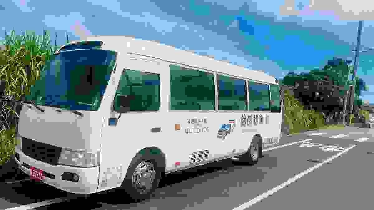 三菱 ROSA 21人座 ,機場接送,交通車服務,旅遊行程推薦,中巴交通車,中巴交通車服務