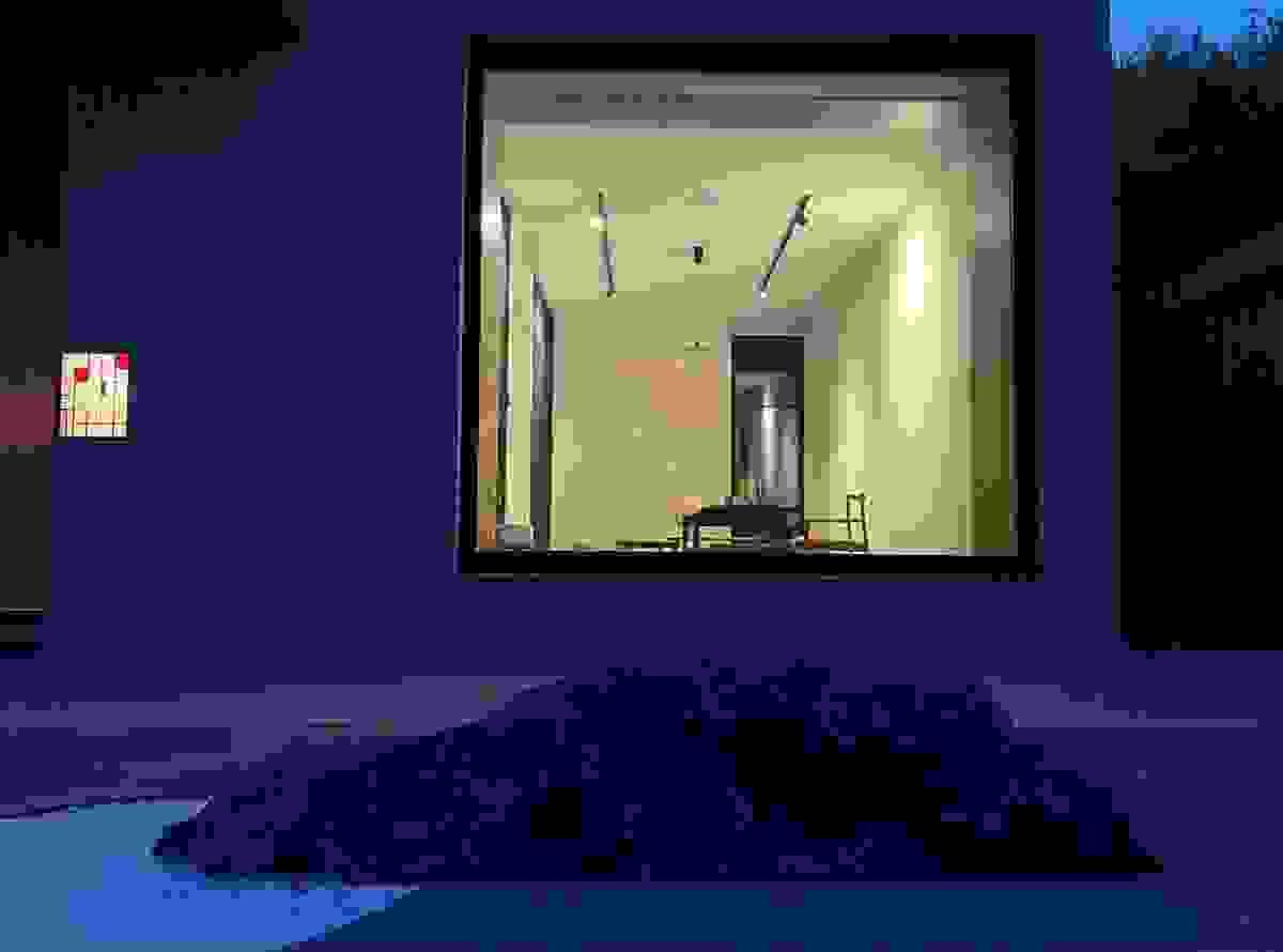 broken image