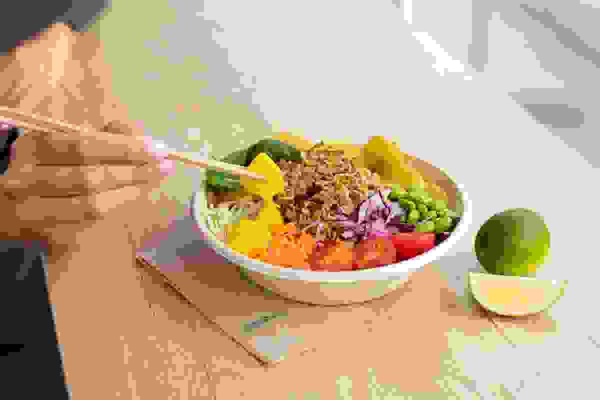 Reusable options like this disposable container minimize waste.