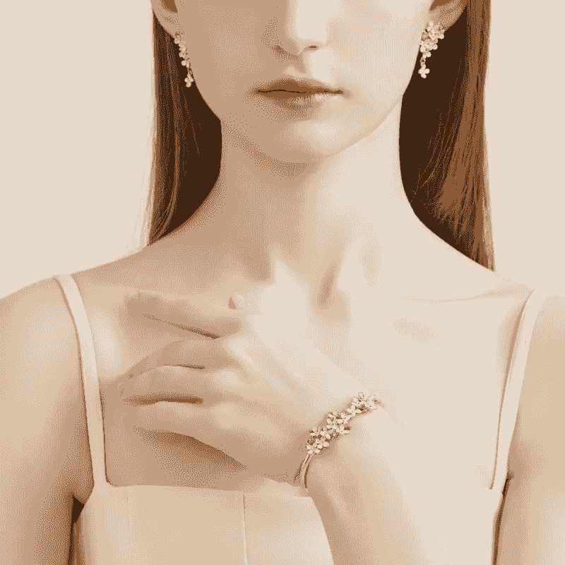 Stunning flower bracelet showcasing intricate craftsmanship.