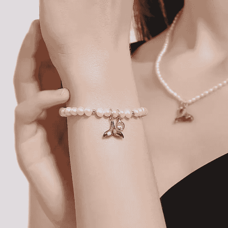 Stunning selection of affordable pearl bracelets featuring exquisite designs.
