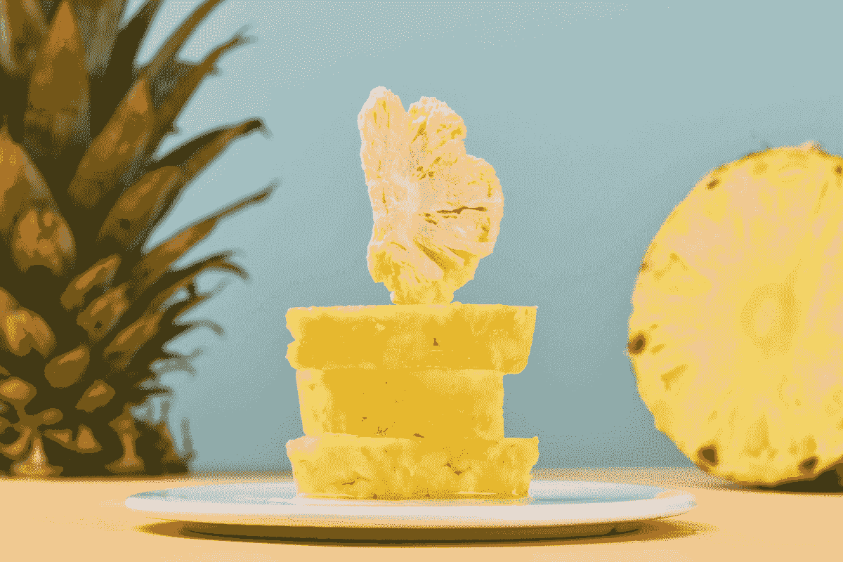 Delicious pieces of freeze dried pineapple perfect for healthy snacking.