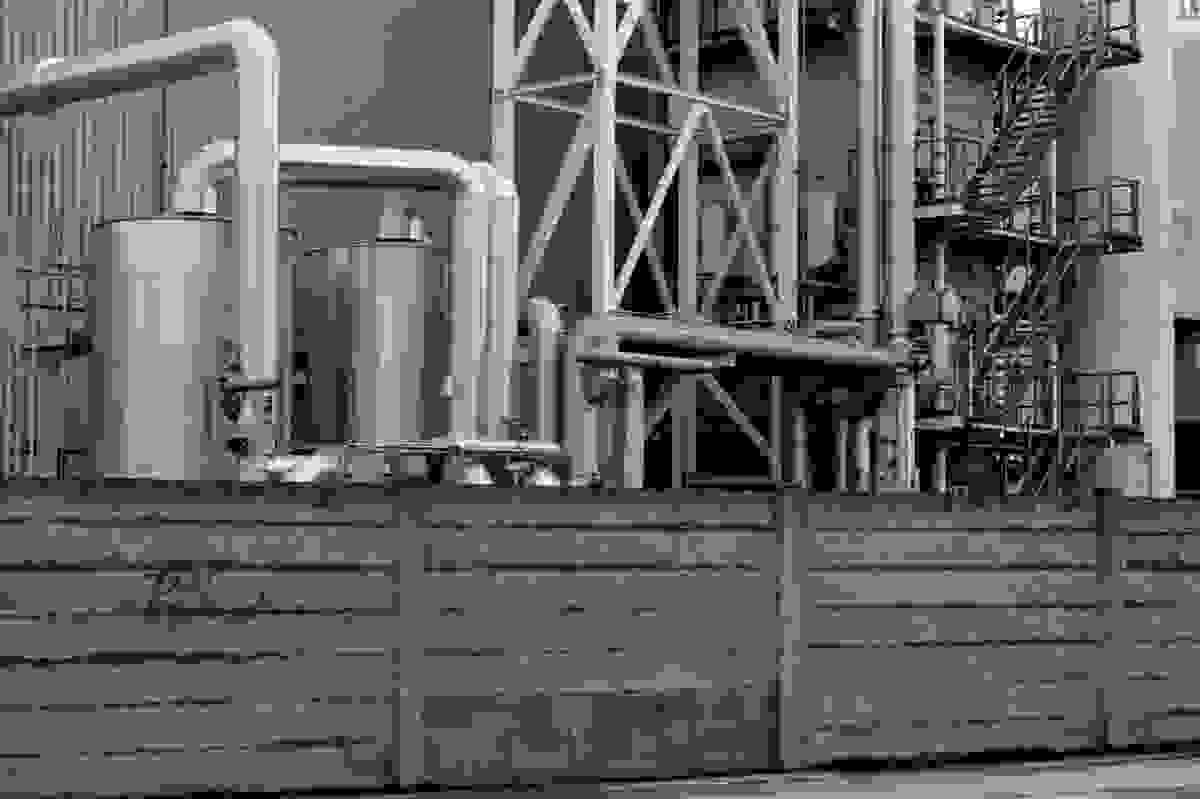 outdoor dust collection system efficiently managing wood debris