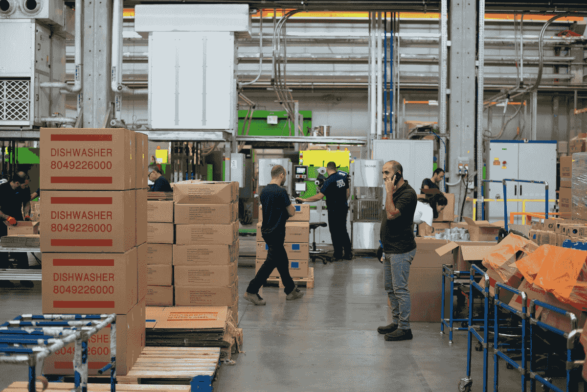 Third Party Inspection Agent assessing product quality during factory inspection.
