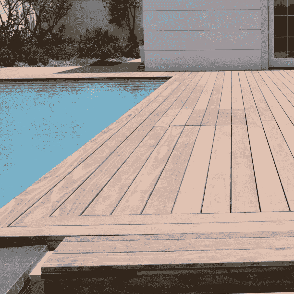 composite pool coping enhances any swimming area with style.