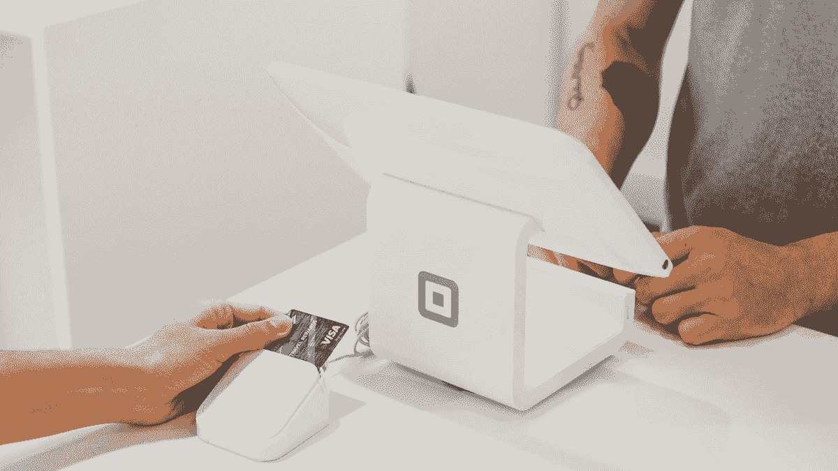 checkout flow optimization made easy with Strikingly's tools