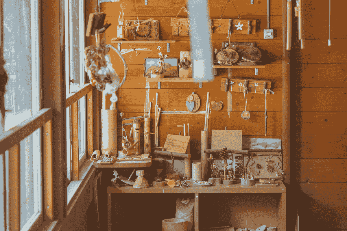 selling handmade products online through unique craftsmanship
