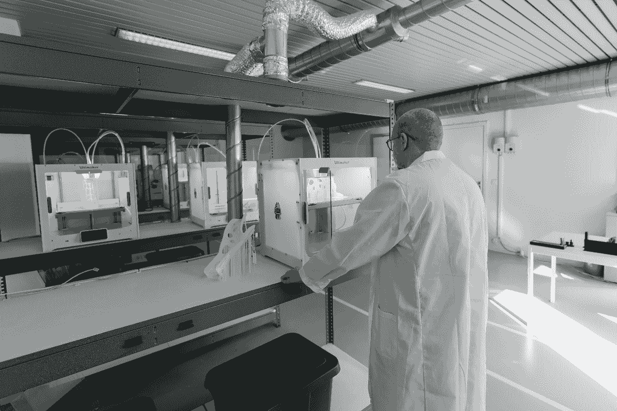 qc inspection in china professional evaluating raw materials quality