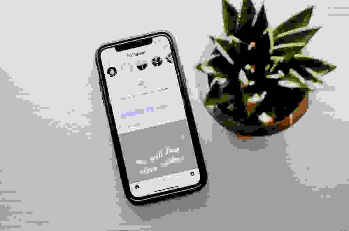 Cách quảng bá doanh nghiệp trên Instagram - Mẹo #3: Tận dụng Instagram Stories và Reels