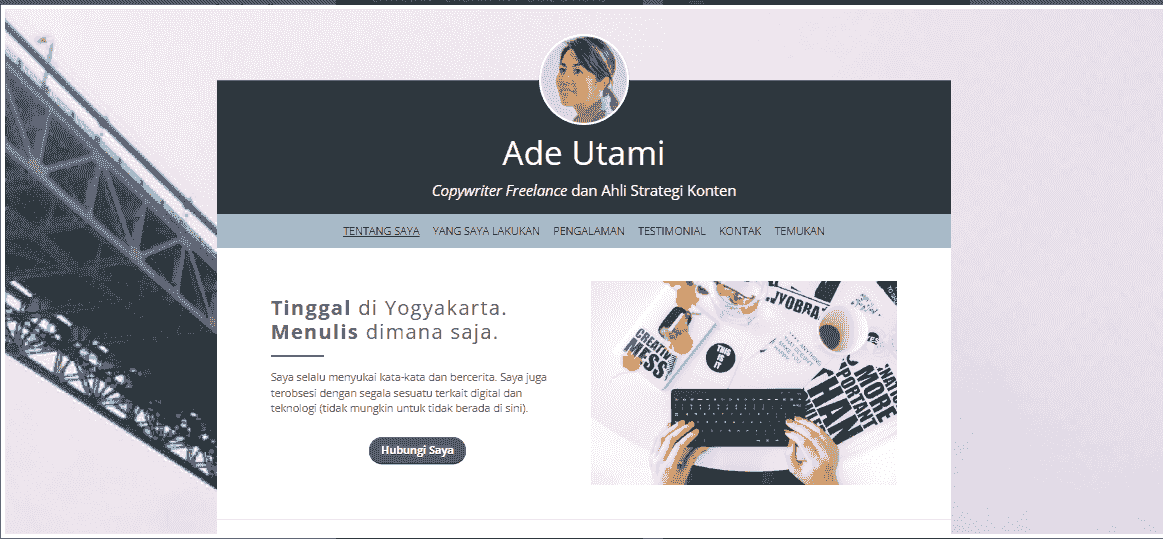 Situs Web untuk Bisnis Freelancer Anda: Strikingly - Template Profil Pribadi