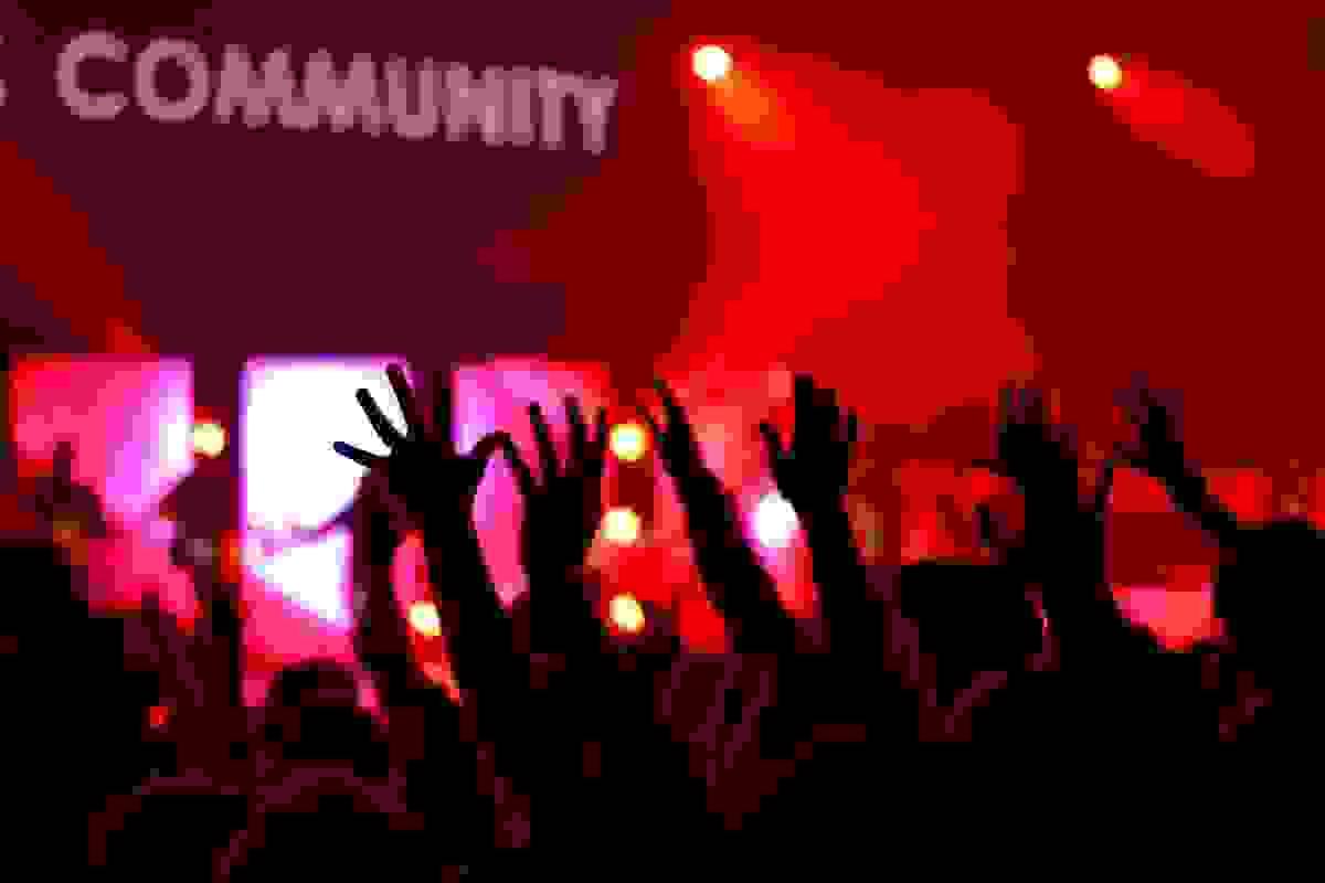 La Mejor Manera de Vender Música en Línea - Construyendo una Comunidad en Torno a tu Música