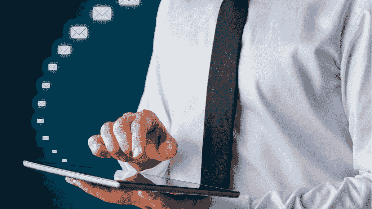 Dominando el arte del correo electrónico profesional: consejos y ejemplos de expertos
