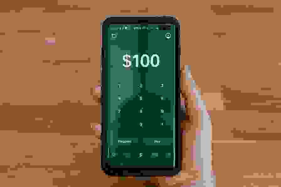 أحدث تقنيات الهاتف المحمول جعلت من الممكن إجراء عملية الدفع عبر الهاتف المحمول