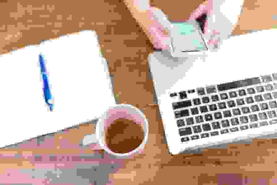 Aplikasi seluler untuk bisnis yang menyederhanakan proses internal