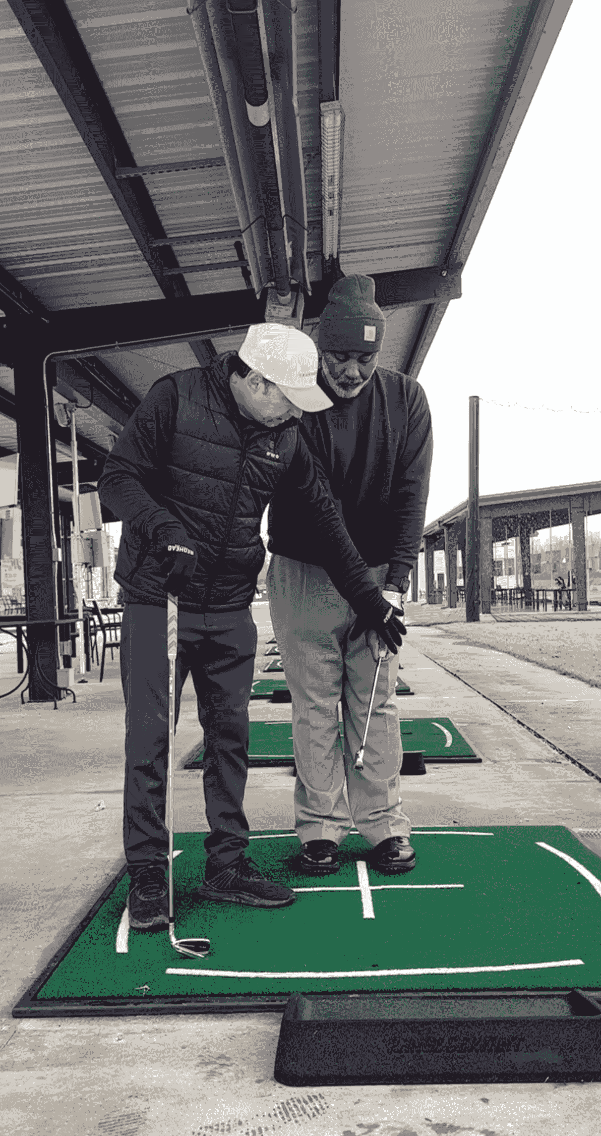 Mark Rippy teaching Rachon Johnson the "Shaft Awareness Drill" at Vantage Point Golf Center. Mark Rippy teaching Rachon Johnson the "Shaft Awareness Drill" at Vantage Point Golf Center.