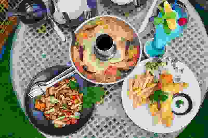 Blue Dragon Cafe & Beach Club Pattaya Food