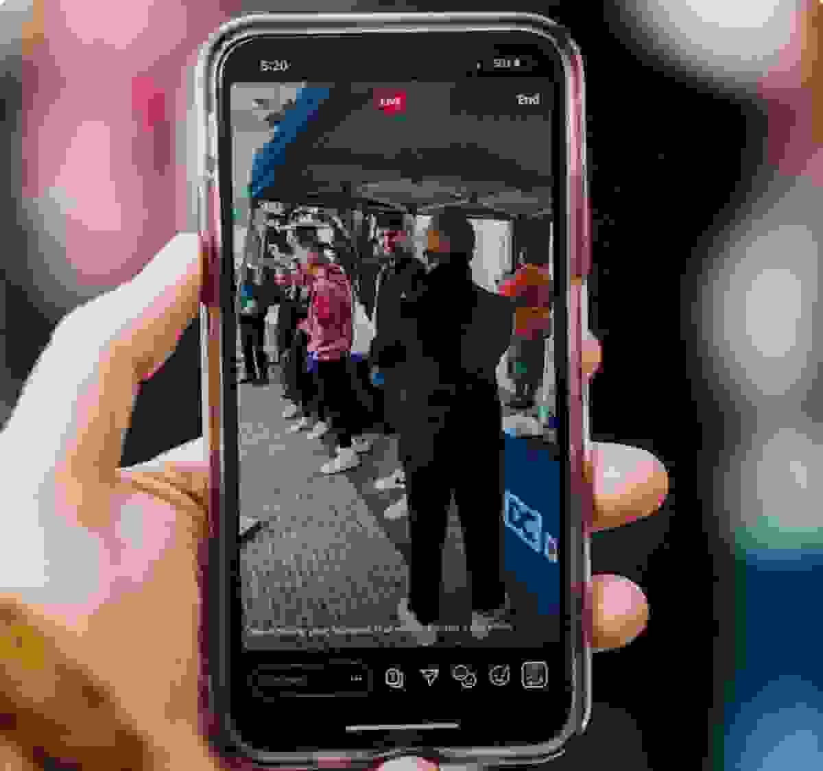 De kracht van verbinding ontketenen: Sociale media betrokkenheidstactieken die werken