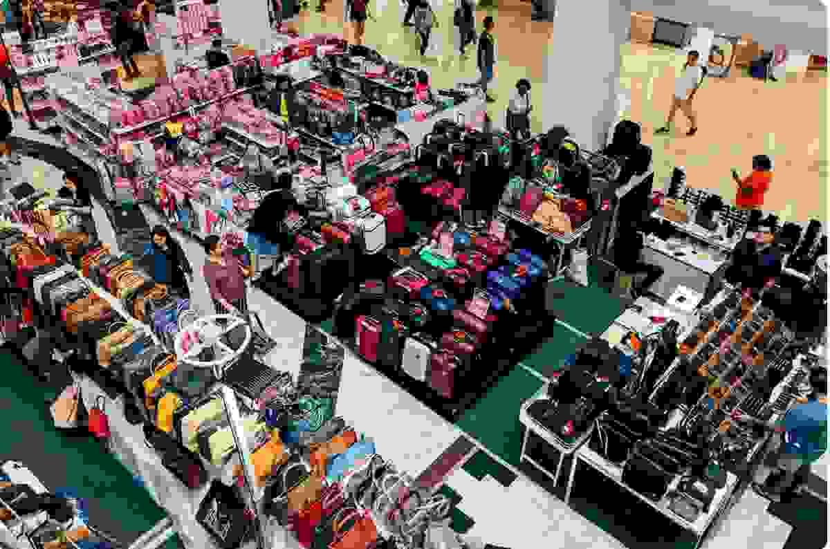 Do Fabricante ao Mercado: Revelando os Segredos dos Negócios de Roupas por Atacado