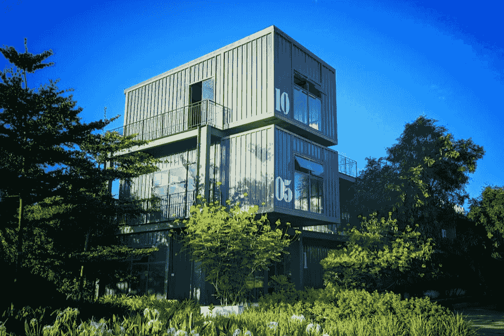 Comparison of maintenance costs between traditional and prefab homes sustainable