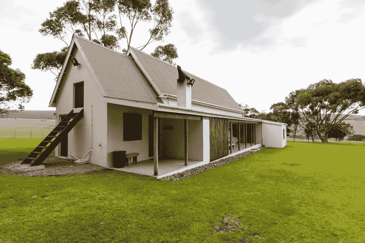 Comparison between traditional homes and affordable modular homes
