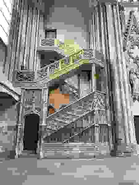 broken image