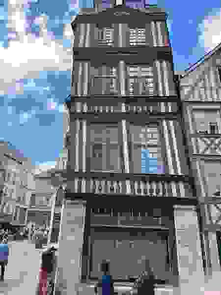 broken image