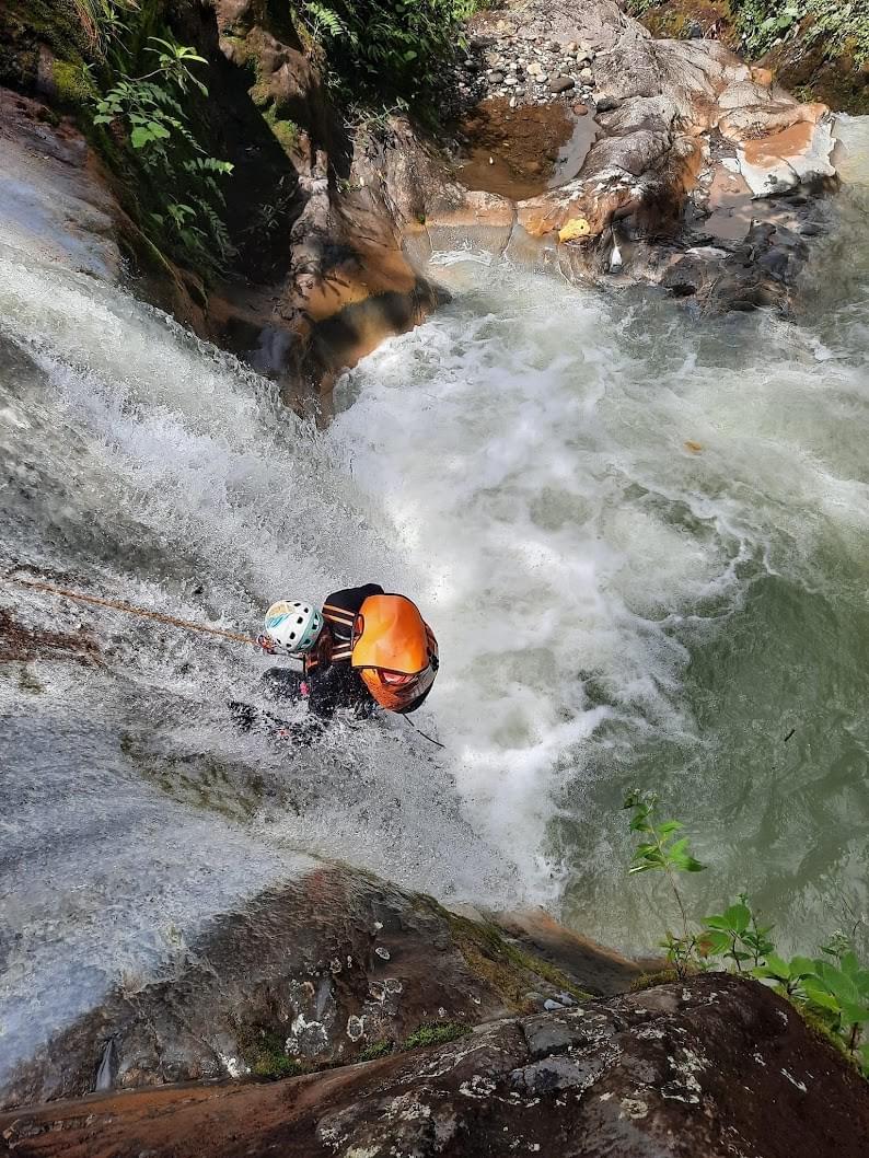 Single Strand Rappelling Education