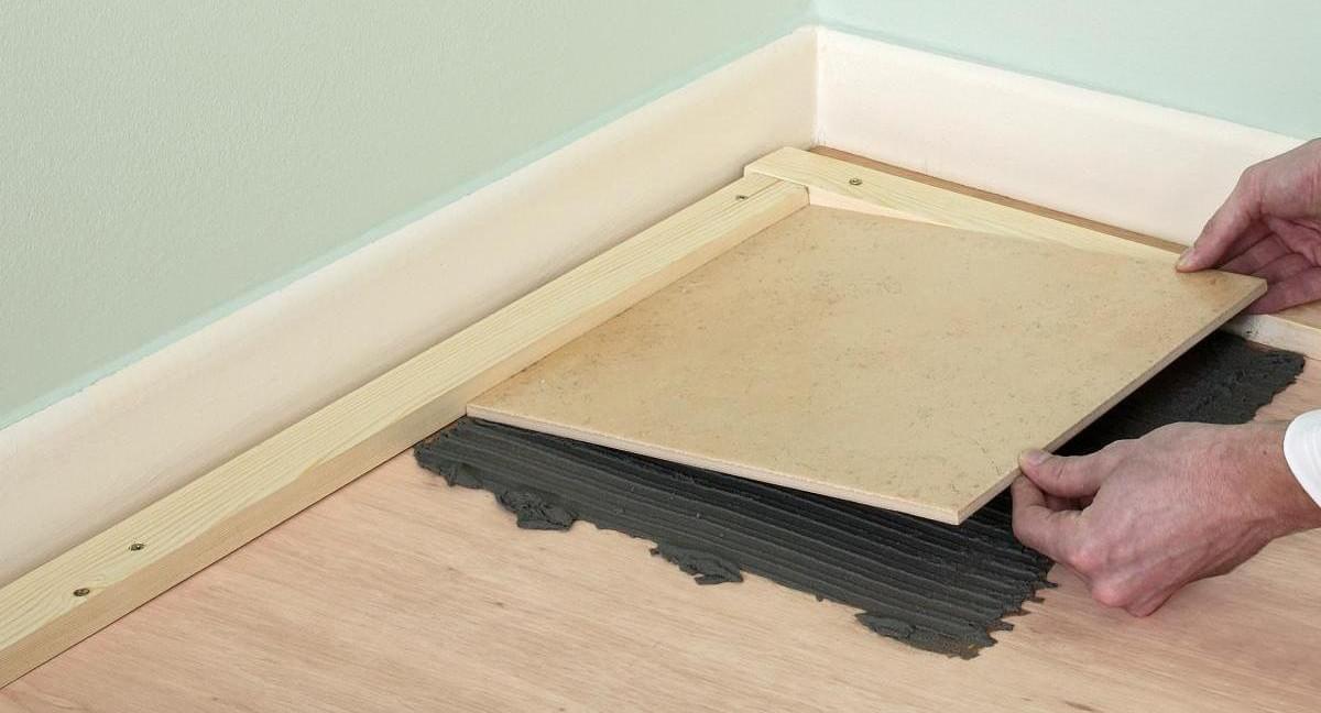 How to Lay Ceramic Tile on Plywood - Beginner's Guide