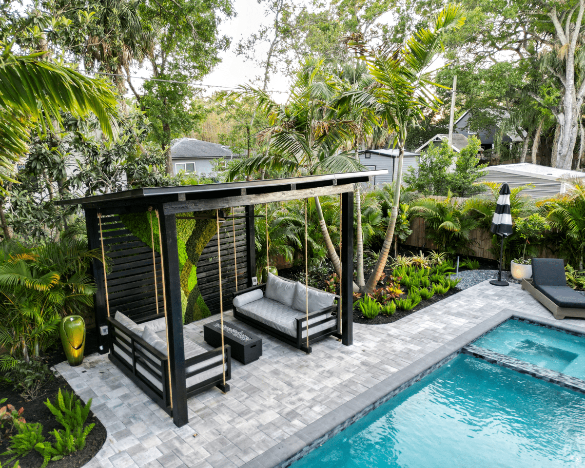 Transforming Tiny Backyards: A Guide To Maximizing Limited Spaces Transforming Tiny Backyards: A Guide To Maximizing Limited Spaces