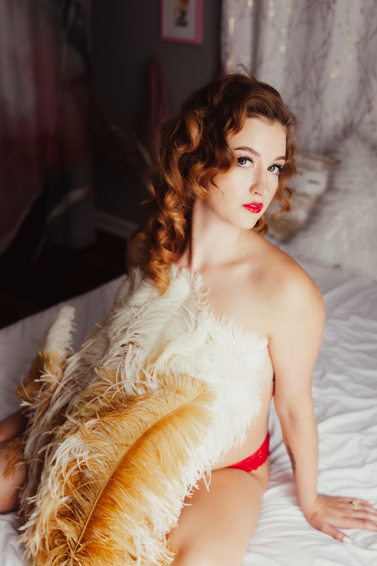 Boudoir with fluffy props