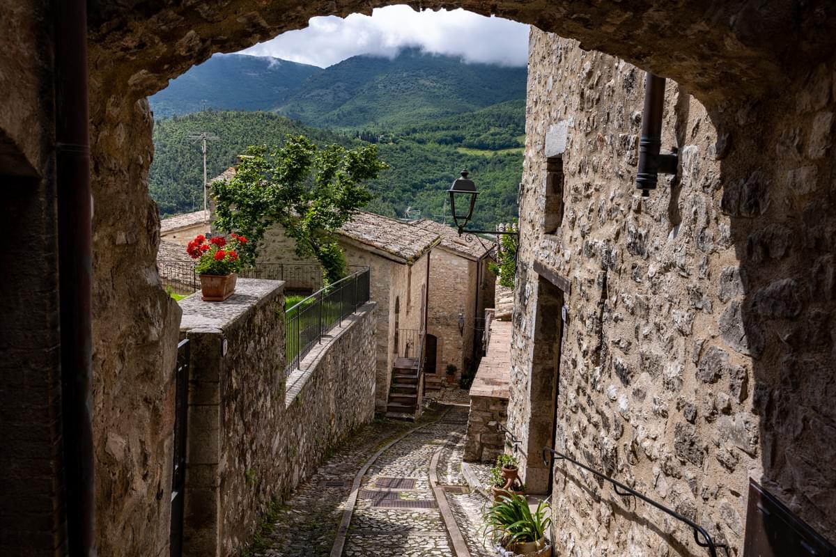 Plein Air Painting in Vallo di Nera