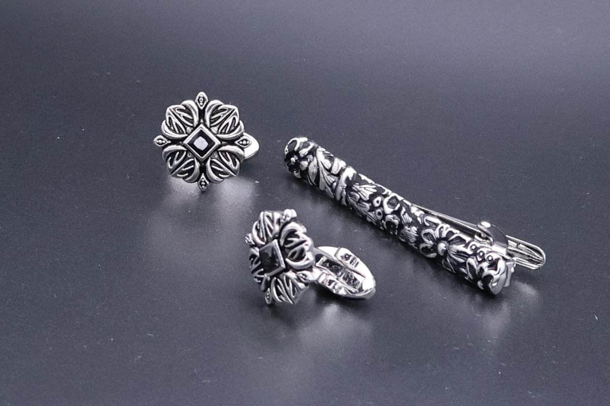 Cufflinks and Tie clip