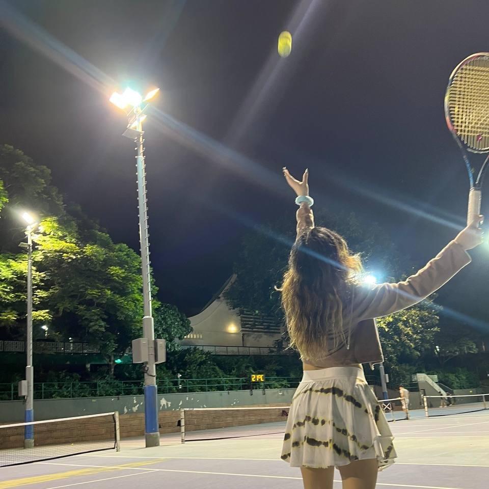 We formulate personalized training plans based on the needs and goals of each student, helping you quickly improve your tennis level. personalized training plan Our service I am a tennis coach, my name is Ashley Chan. I was ranked first in women's doubles in Hong Kong for five years. I have ten years of competition experience and five years of teaching experience. I mainly want to promote my online courses and offline courses.