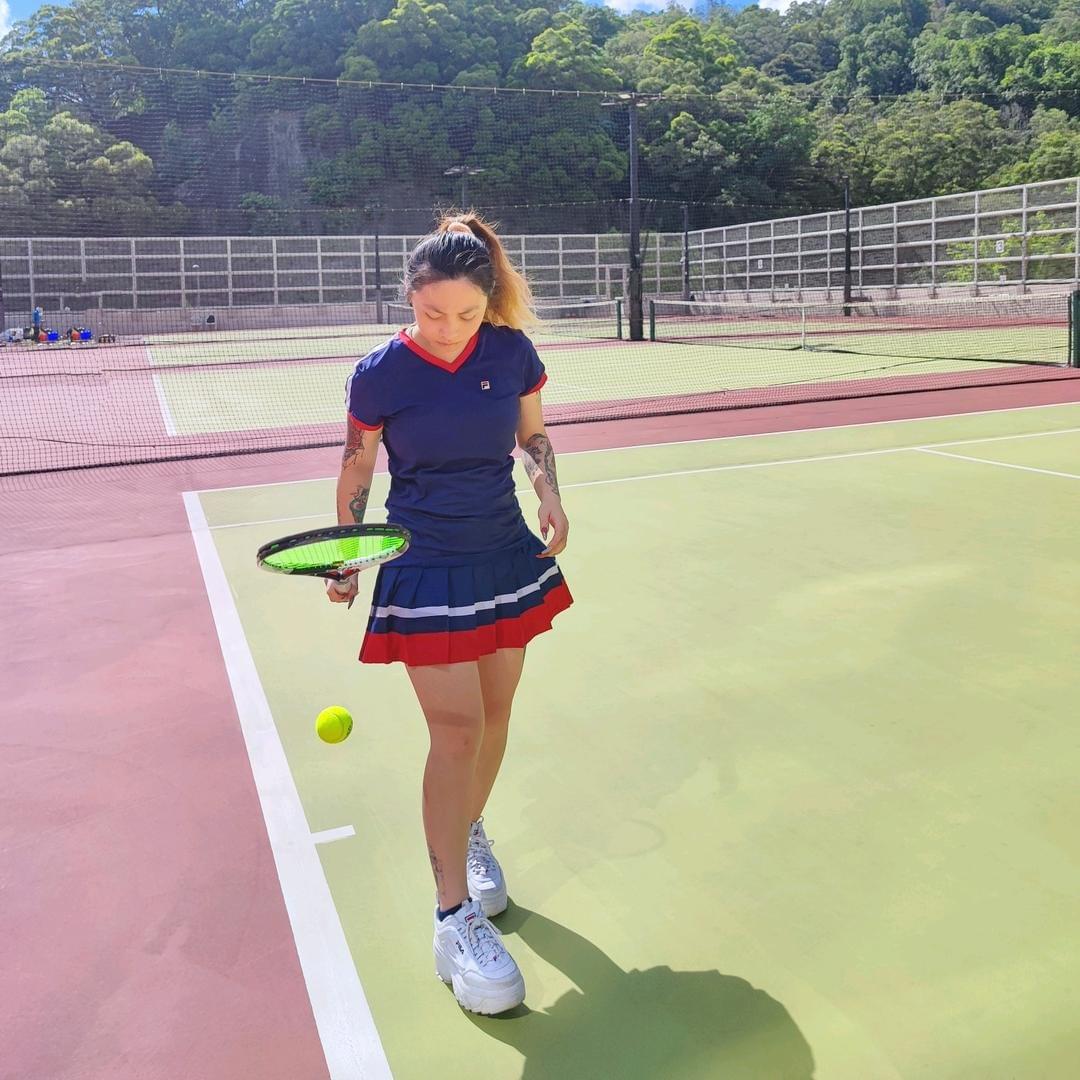 We provide flexible online courses suitable for various levels of students, allowing you to improve your tennis skills anytime and anywhere. online course Our service I am a tennis coach, my name is Ashley Chan. I was ranked first in women's doubles in Hong Kong for five years. I have ten years of competition experience and five years of teaching experience. I mainly want to promote my online courses and offline courses.