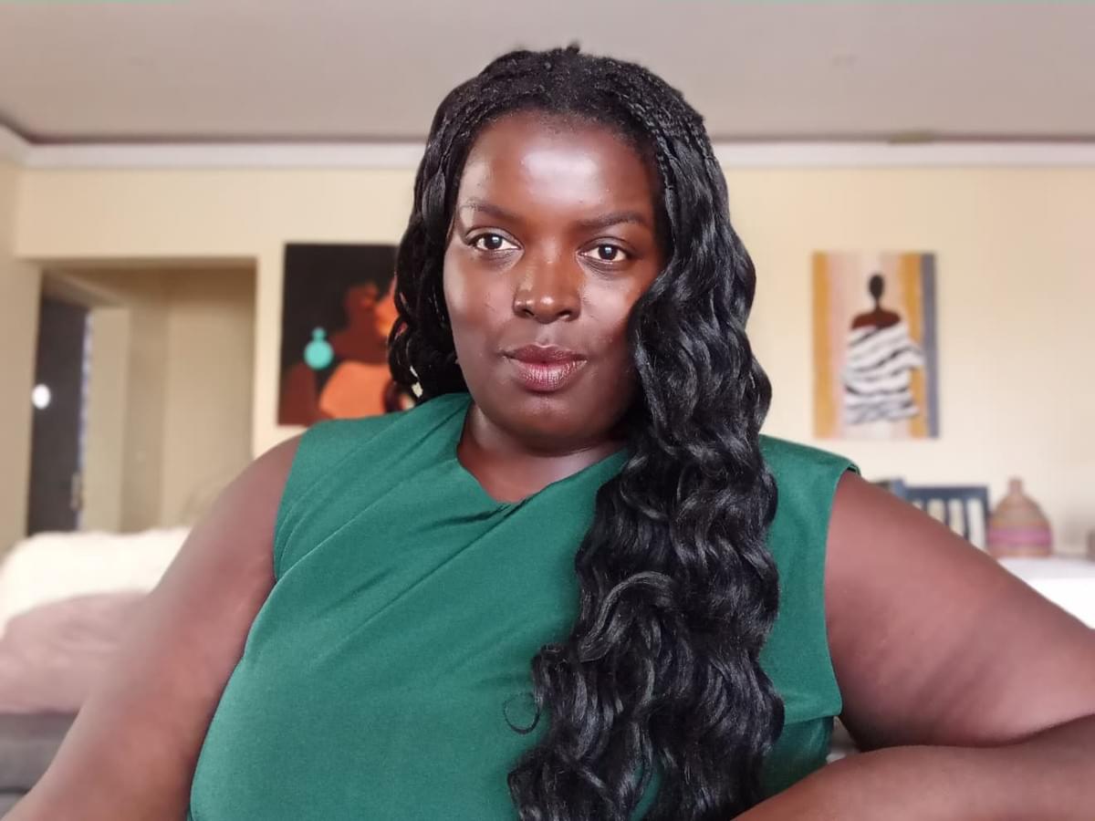 Discover my medium consultations Find the clarity in your life Welcome to Clarisse Libene Medium. I am Clarisse, medium for more than 10 years. I help people to see more clearly in their life, to make better decisions and to understand what their intuition is trying to tell them. Whether you are going through a period of blur, questioning or you simply need precise insight on a situation, I offer you serious, structured and concrete consultations.